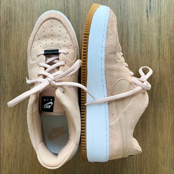 Women’s Nike Air Force 1 Sage Low - Picture 3 of 3